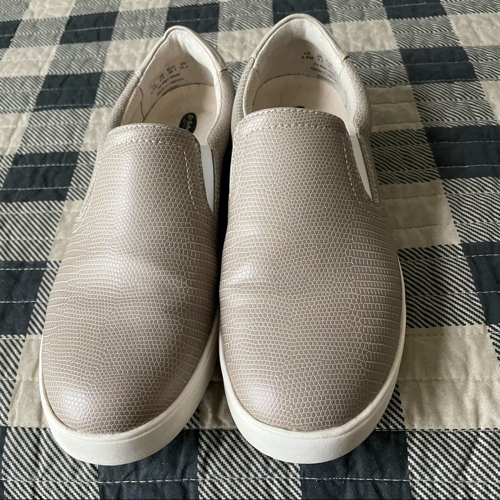 Dr. Scholl’s Memory Foam Cool Fit Slip-on Sneakers. Taupe faux leather.  Sz. 8.5